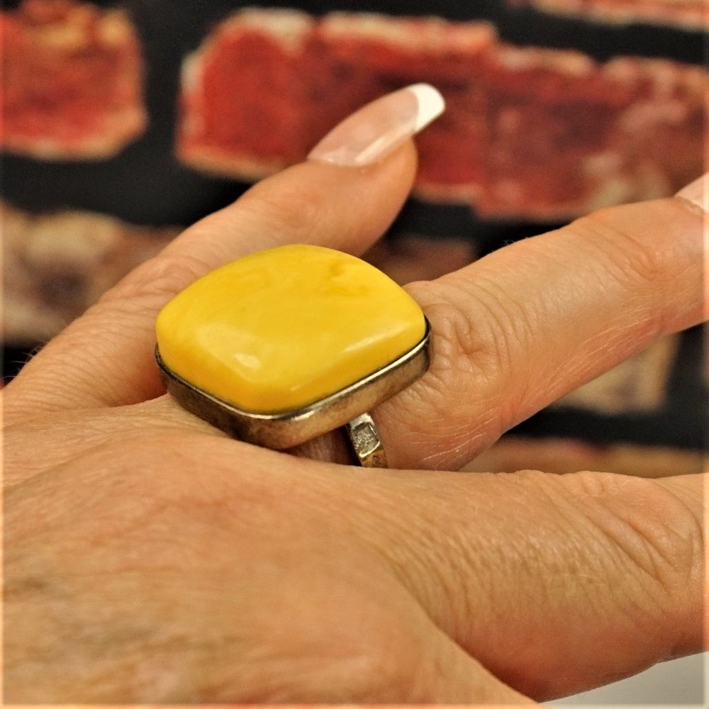 BIG EGG YOLK AMBER STERLING SQUARE RING SIZE 7.5, GIFT FOR WOMEN, UNISEX RING